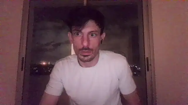 nicolaaaaas online show from January 21, 2025, 5:05 am