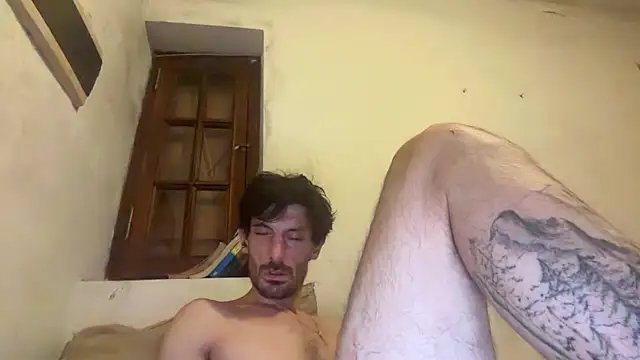 nicolaaaaas online show from February 25, 2026, 9:19 am