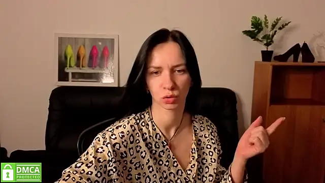 annakillianox online show from April 29, 2026, 5:22 am