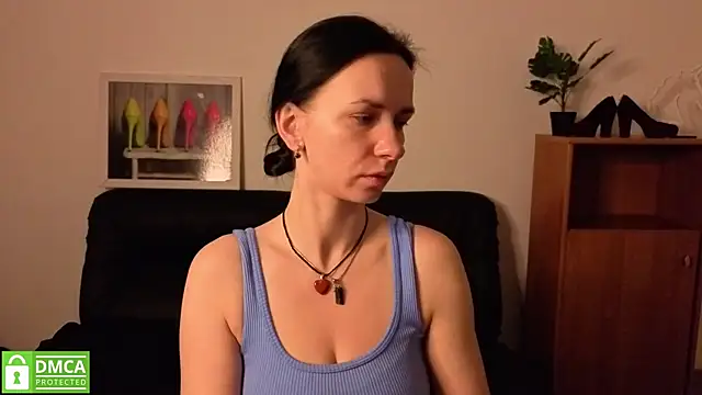 annakillianox online show from May 13, 2026, 5:27 am