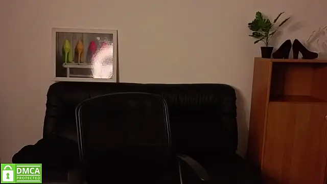 annakillianox online show from June 11, 2026, 5:27 am