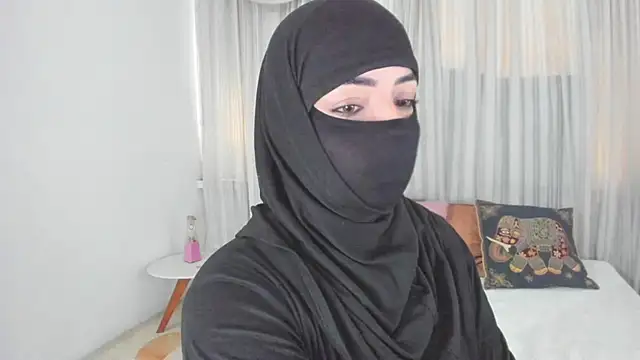 Uzra hayed online show from May 9, 2026, 11:37 am