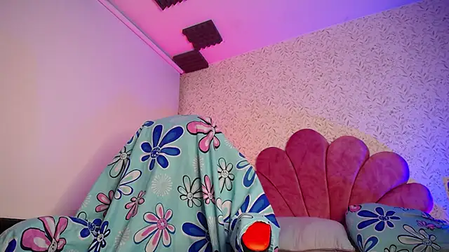 Snapshot of luly_pink chatting on May 30, 2026, 4:42 am luly pink online show from May 30, 2026, 4:42 am