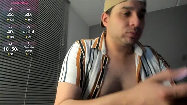 Latin boy surprisee online show from May 1, 2026, 1:43 am