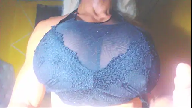 DanielaMuscleTS online show from December 3, 2024, 10:51 pm