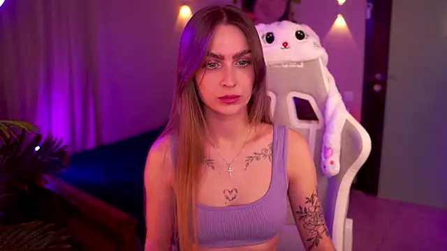 Kamila icee online show from March 7, 2026, 9:45 pm