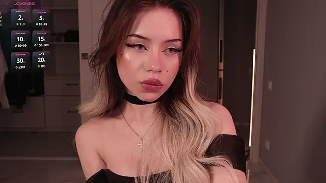 KellyBarton online show from March 24, 2026, 11:43 pm