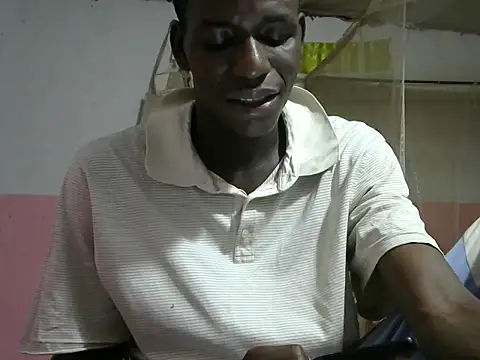 Snapshot of Bigras0011 chatting on September 29, 2025, 2:55 pm Bigras0011 online show from September 29, 2025, 2:55 pm