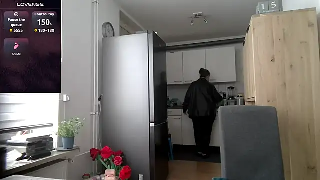 MilfGina online show from September 16, 2025, 8:04 am