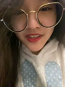 Krixxi22 online show from January 12, 2025, 3:25 pm