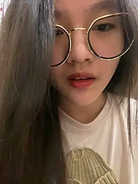 Krixxi22 online show from February 13, 2025, 3:14 pm