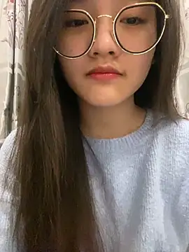 Krixxi22 online show from February 19, 2025, 4:33 pm