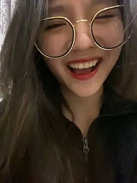 Krixxi22 online show from February 25, 2025, 4:21 pm