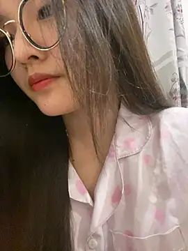 Krixxi22 online show from March 7, 2025, 2:56 pm