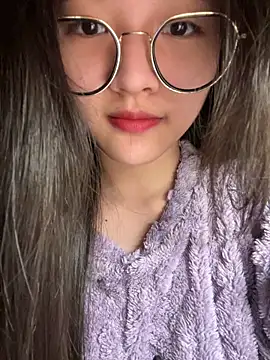 Snapshot of Krixxi22 chatting on February 11, 2026, 2:33 pm Krixxi22 online show from February 11, 2026, 2:33 pm