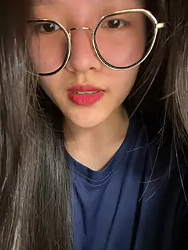 Snapshot of Krixxi22 chatting on February 22, 2026, 2:04 pm Krixxi22 online show from February 22, 2026, 2:04 pm