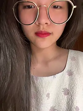 Snapshot of Krixxi22 chatting on March 6, 2026, 5:42 pm Krixxi22 online show from March 6, 2026, 5:42 pm