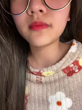 Snapshot of Krixxi22 chatting on March 11, 2026, 4:13 pm Krixxi22 online show from March 11, 2026, 4:13 pm