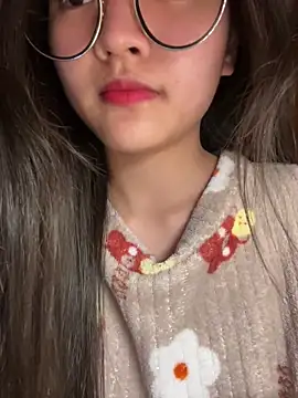 Snapshot of Krixxi22 chatting on March 17, 2026, 5:38 pm Krixxi22 online show from March 17, 2026, 5:38 pm