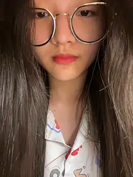 Snapshot of Krixxi22 chatting on March 22, 2026, 5:05 pm Krixxi22 online show from March 22, 2026, 5:05 pm