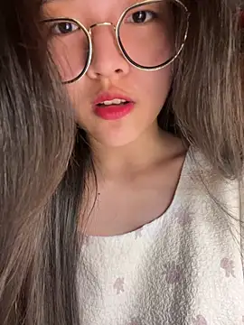 Snapshot of Krixxi22 chatting on March 26, 2026, 8:03 pm Krixxi22 online show from March 26, 2026, 8:03 pm