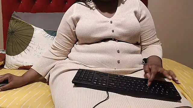 Snapshot of MIGHTYASSS chatting on July 6, 2026, 7:27 am MIGHTYASSS online show from July 6, 2026, 7:27 am