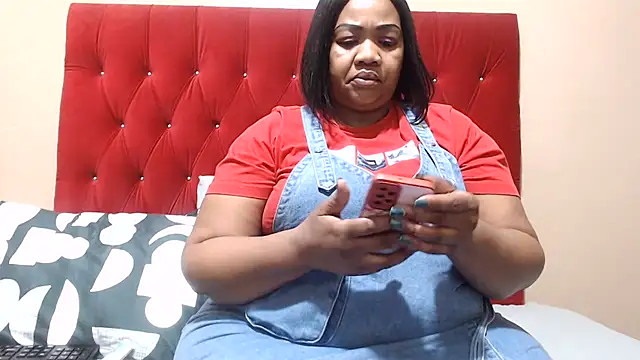 Snapshot of MIGHTYASSS chatting on August 6, 2026, 6:48 am MIGHTYASSS online show from August 6, 2026, 6:48 am