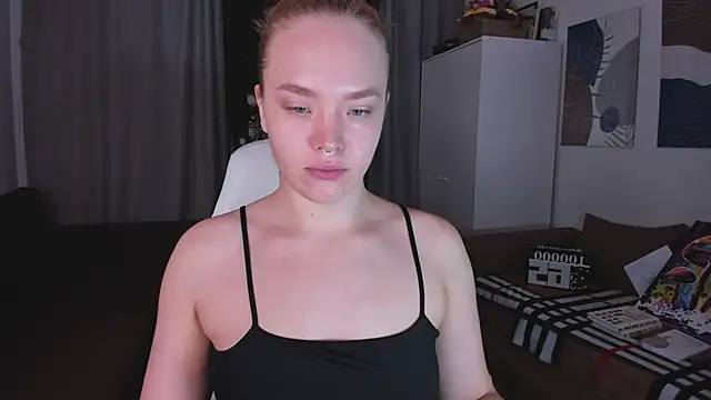 EvelinaDarling online show from December 17, 2024, 6:13 am