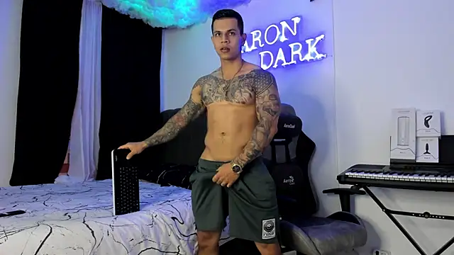 Aron Dark online show from January 3, 2025, 9:15 pm