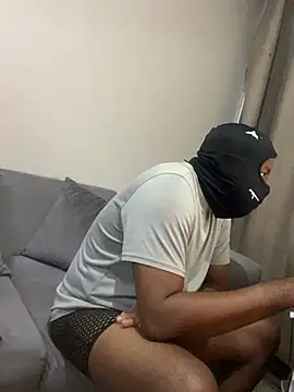 jaytee198610 online show from April 22, 2026, 4:19 pm