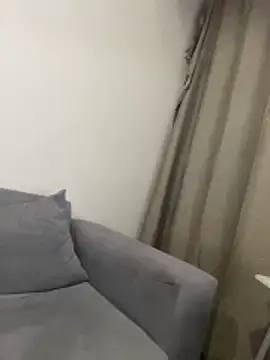 jaytee198610 online show from April 27, 2026, 4:27 pm