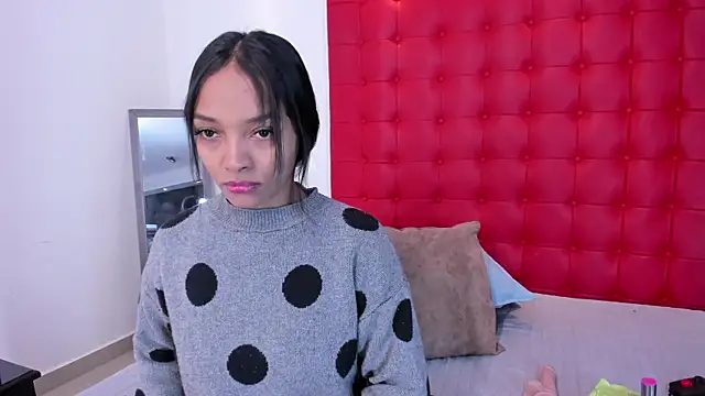 Snapshot of Daliana_Beck chatting on October 13, 2025, 8:31 pm Daliana Beck online show from October 13, 2025, 8:31 pm