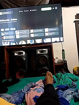 Snapshot of Akonam3000 chatting on October 28, 2025, 11:07 pm Akonam3000 online show from October 28, 2025, 11:07 pm