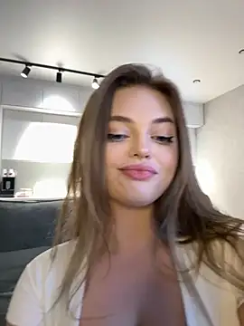 Snapshot of DanySteysi chatting on March 6, 2026, 6:10 am DanySteysi online show from March 6, 2026, 6:10 am