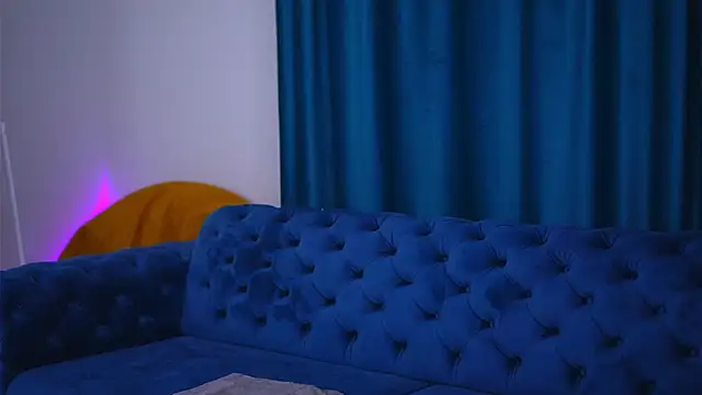 LovingBlondie online show from December 5, 2024, 7:16 am