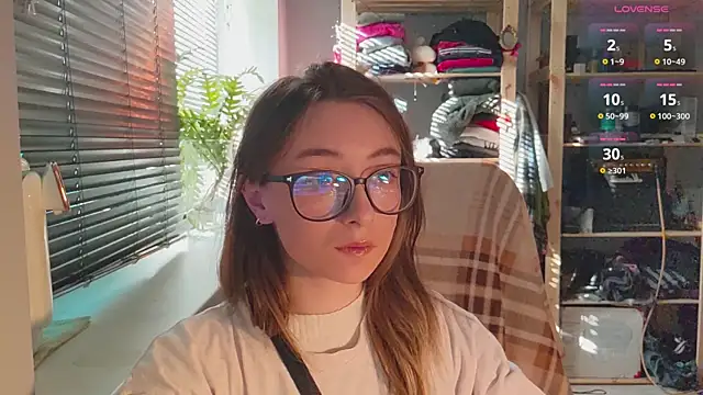 monlight  dana online show from March 17, 2025, 1:29 pm