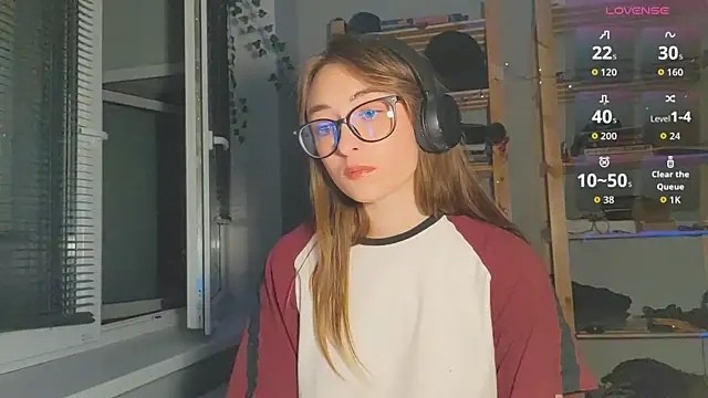 monlight  dana online show from September 22, 2025, 9:28 pm