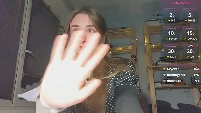 monlight  dana online show from December 13, 2025, 7:53 pm