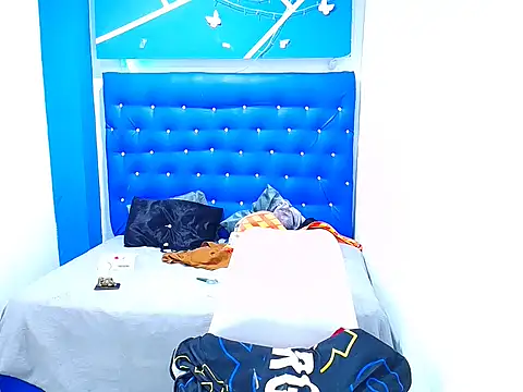 Snapshot of Mady_Kolemam chatting on March 15, 2025, 1:08 am Mady Kolemam online show from March 15, 2025, 1:08 am