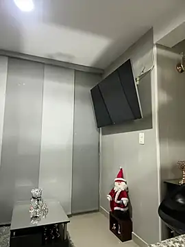 Snapshot of LARIANA_RIVERA23 chatting on December 12, 2024, 7:08 am LARIANA RIVERA23 online show from December 12, 2024, 7:08 am