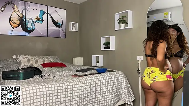 wendy alejo1712 online show from May 5, 2026, 1:02 am