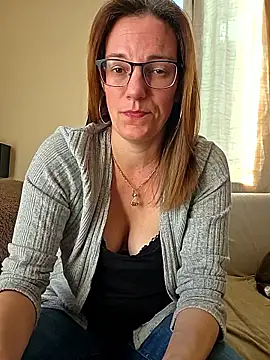 Snapshot of SpiceLea chatting on March 12, 2026, 2:34 pm SpiceLea online show from March 12, 2026, 2:34 pm