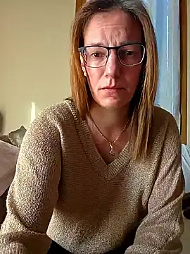 Snapshot of SpiceLea chatting on March 29, 2026, 8:14 am SpiceLea online show from March 29, 2026, 8:14 am