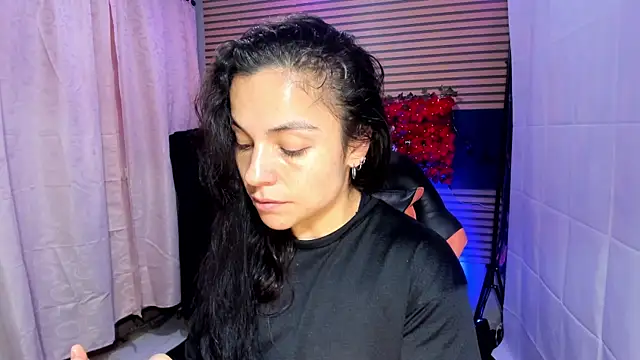 rosse 2504 online show from September 17, 2025, 5:14 pm