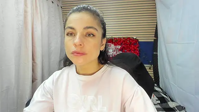 Snapshot of rosse_2504 chatting on June 2, 2026, 1:24 pm rosse 2504 online show from June 2, 2026, 1:24 pm
