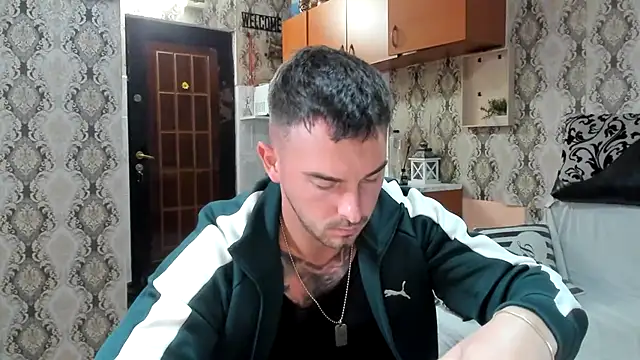 Snapshot of Jonmusclemaster chatting on September 30, 2025, 7:52 pm Jonmusclemaster online show from September 30, 2025, 7:52 pm