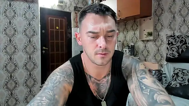 Snapshot of Jonmusclemaster chatting on October 7, 2025, 8:28 pm Jonmusclemaster online show from October 7, 2025, 8:28 pm