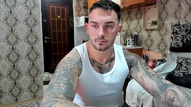 Snapshot of Jonmusclemaster chatting on October 16, 2025, 7:26 pm Jonmusclemaster online show from October 16, 2025, 7:26 pm