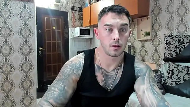 Snapshot of Jonmusclemaster chatting on October 21, 2025, 7:25 pm Jonmusclemaster online show from October 21, 2025, 7:25 pm