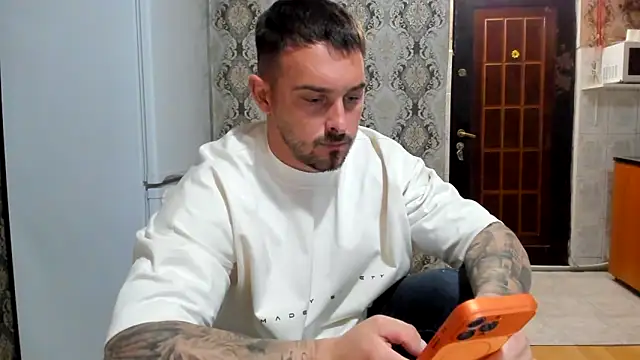Jonmusclemaster online show from May 28, 2026, 7:33 pm